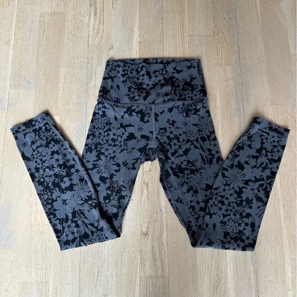 Lululemon Align High Rise 25” - Picture 2 of 4